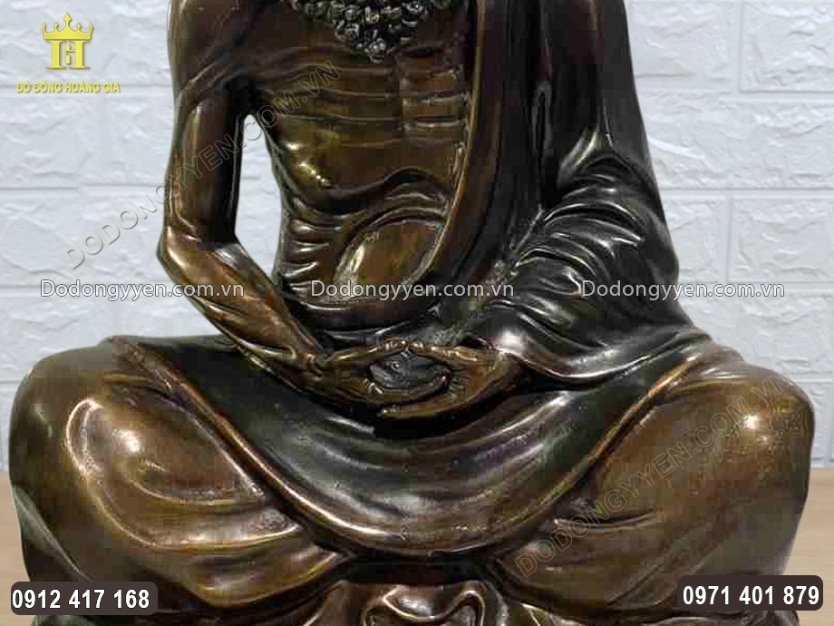 Ng&agrave;i được đ&uacute;c theo d&aacute;ng ngồi thiền